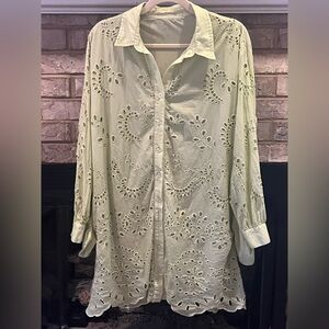 Women Eyelet Lace Dress Button Down Shirt Mini Dress never worn size Med